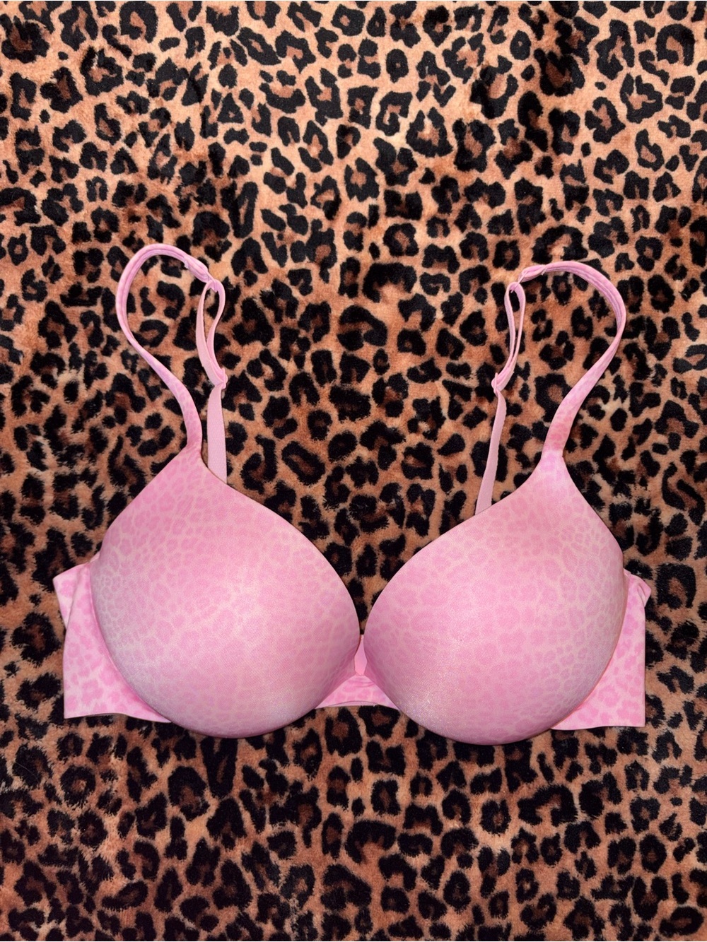 Skims limited edition, pink leopard print bra